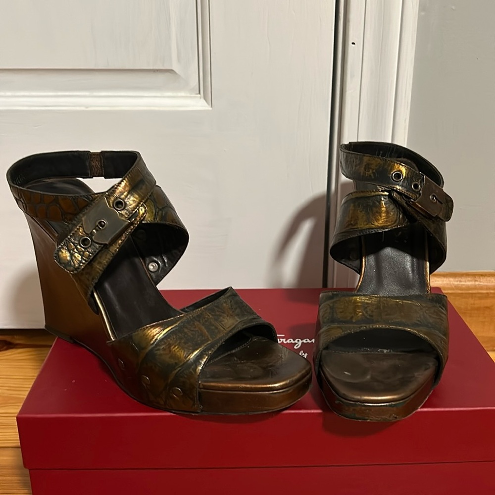 Donald J Pliner ankle strap wedge heels, bronze leather , size 7.5